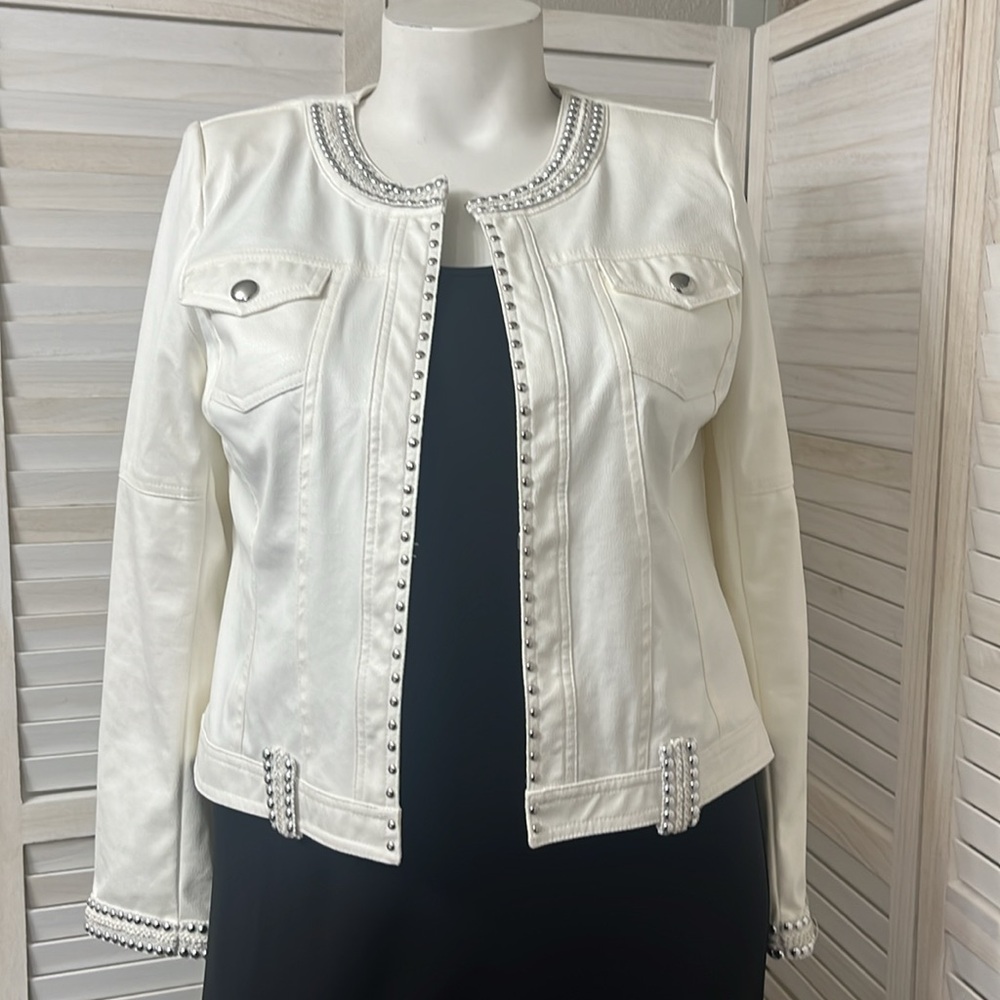 See Video! Midnight Velvet faux leather studded jacket. Large